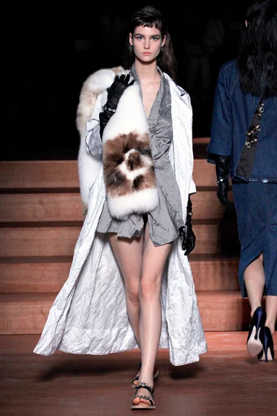 Look 38